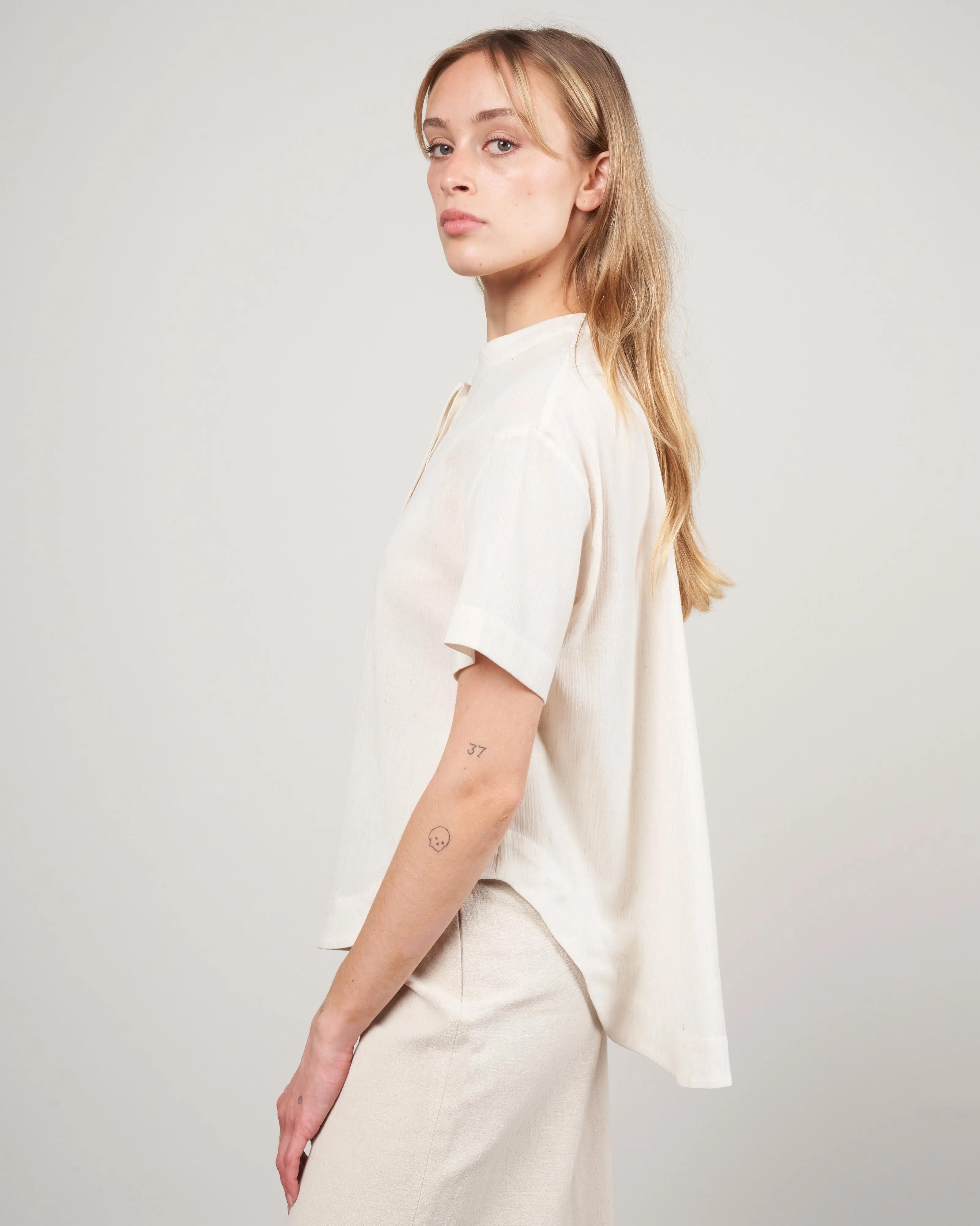 cap sleeve button down - cream crinkle