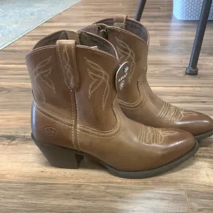 Darlin Western Boot