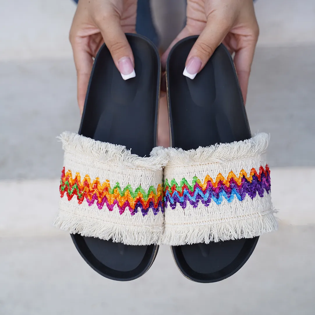 Fraito | Fringy Wide Slides - White