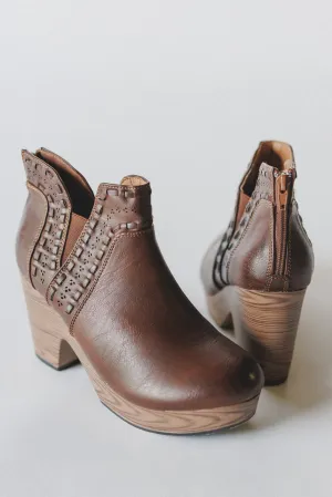 High Road Clogs - Whiskey