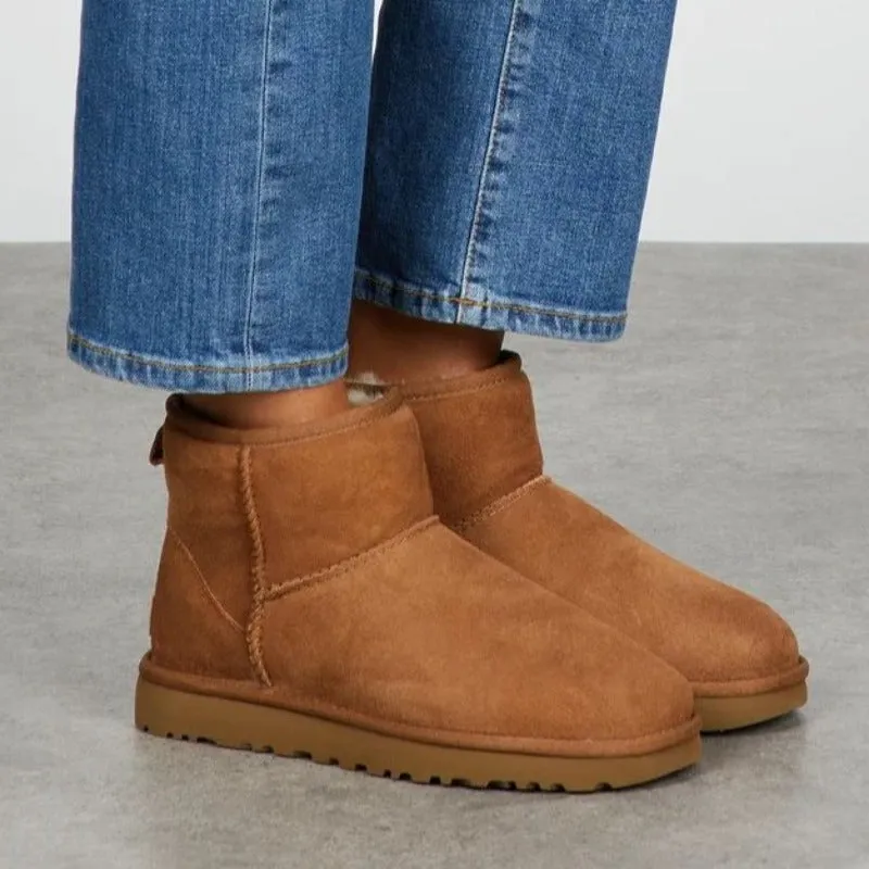Lightweight Boston Mini Boots