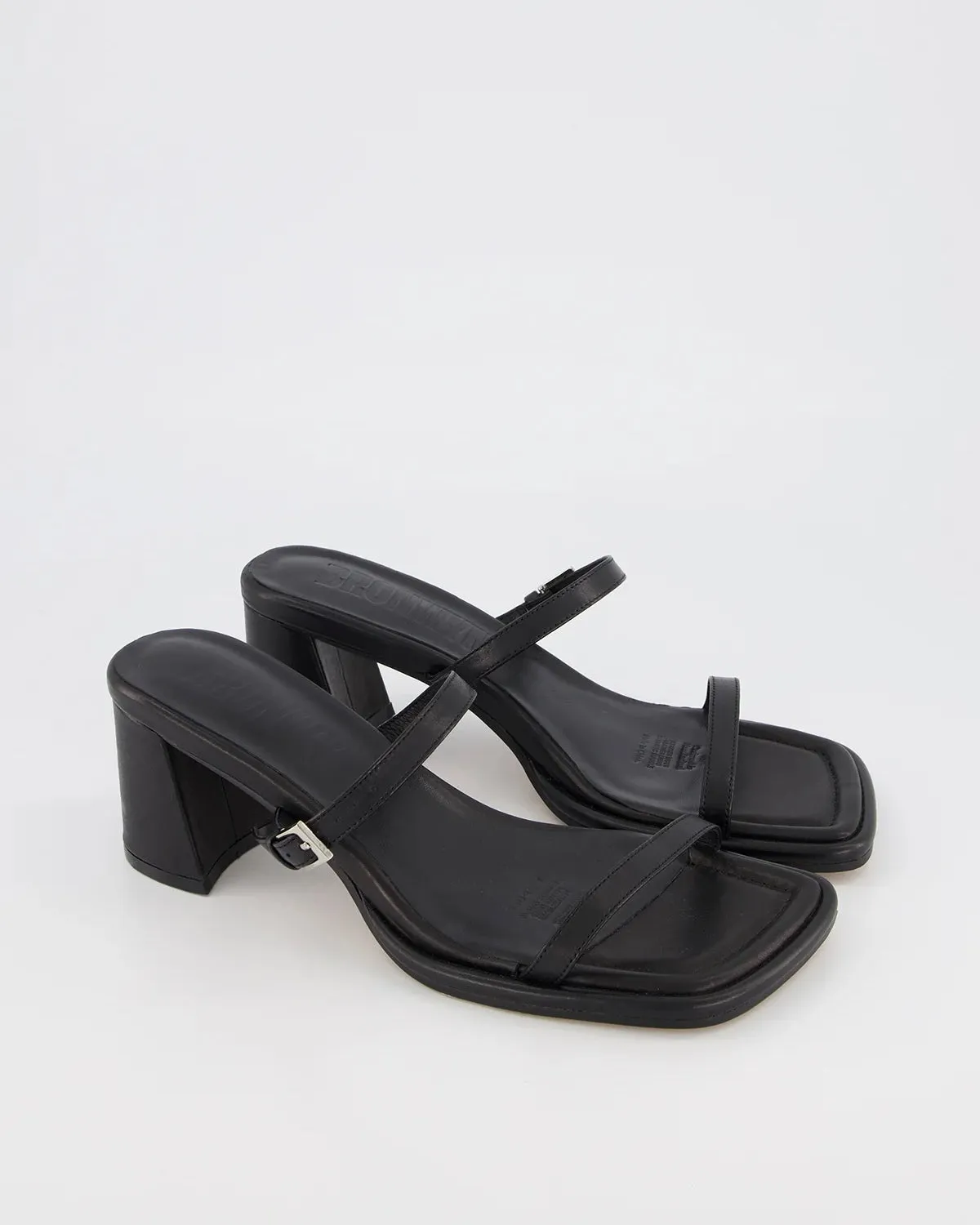 Lucia Sandals  | Black