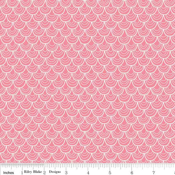Merry Little Christmas Scallop in Pink by Riley Blake Designs