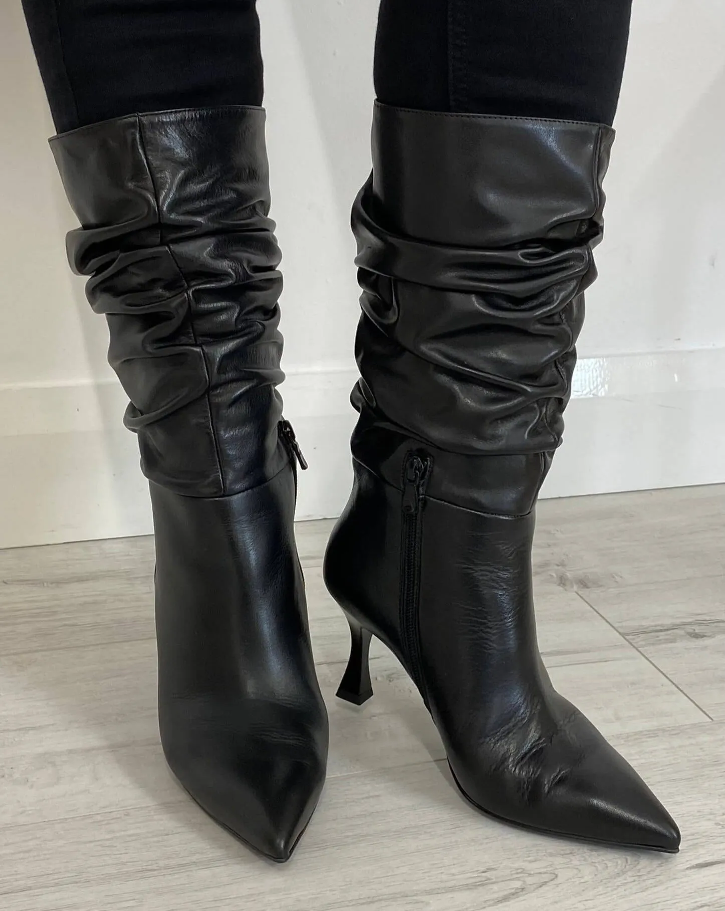 NeroGiardini Black Leather Slouch Boots