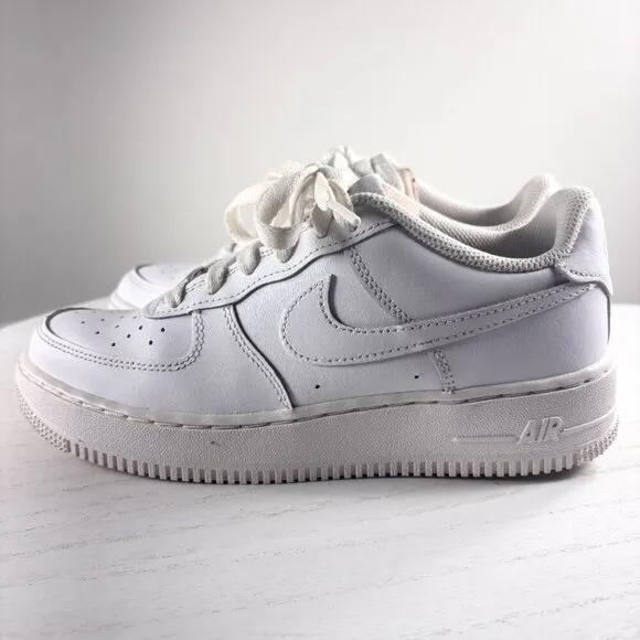 Nike Air Force 1 White Grade School Size 6 Youth Low Top Sneakers