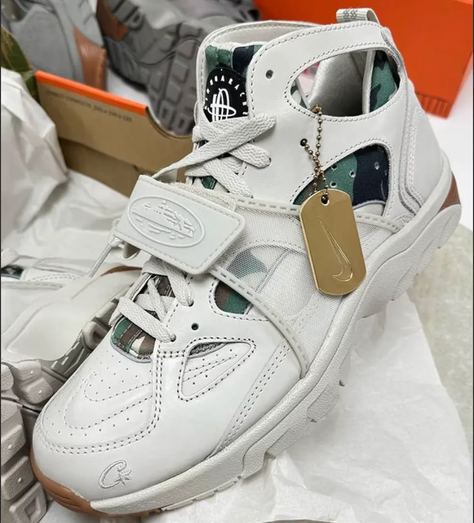 Nike Air Trainer Huarache Corteiz Light Bone