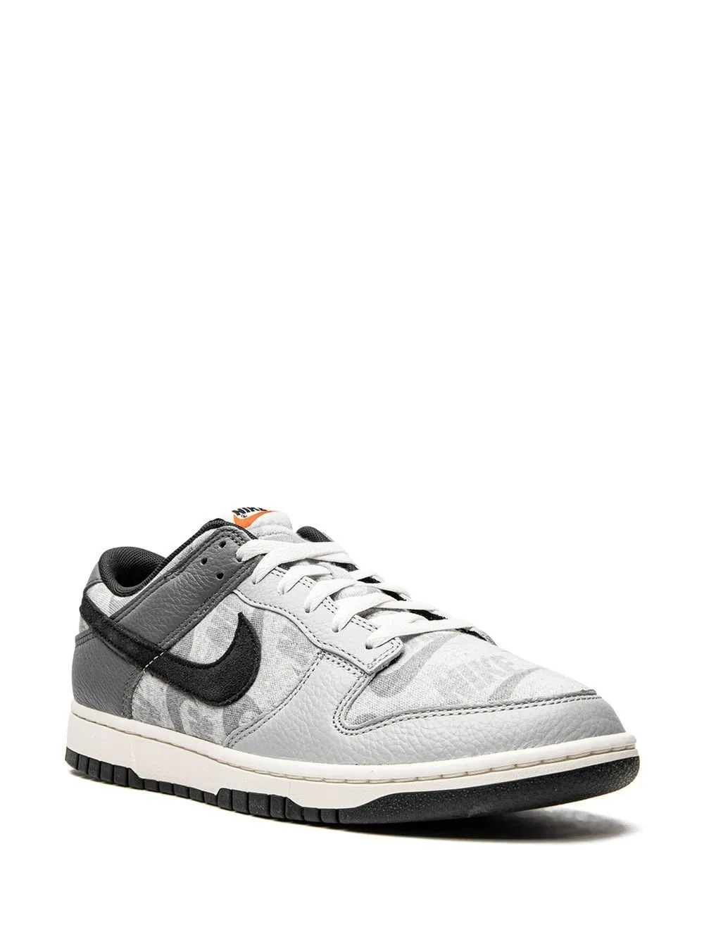 Nike Dunk Low sneakers
