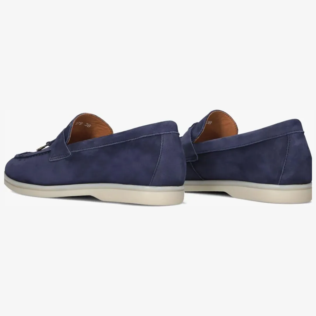 Old Money Lady Loafers