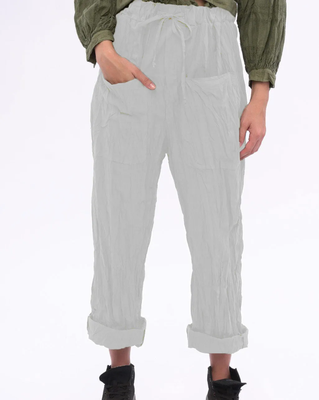 Pocketed Pleated Crinkled Pants