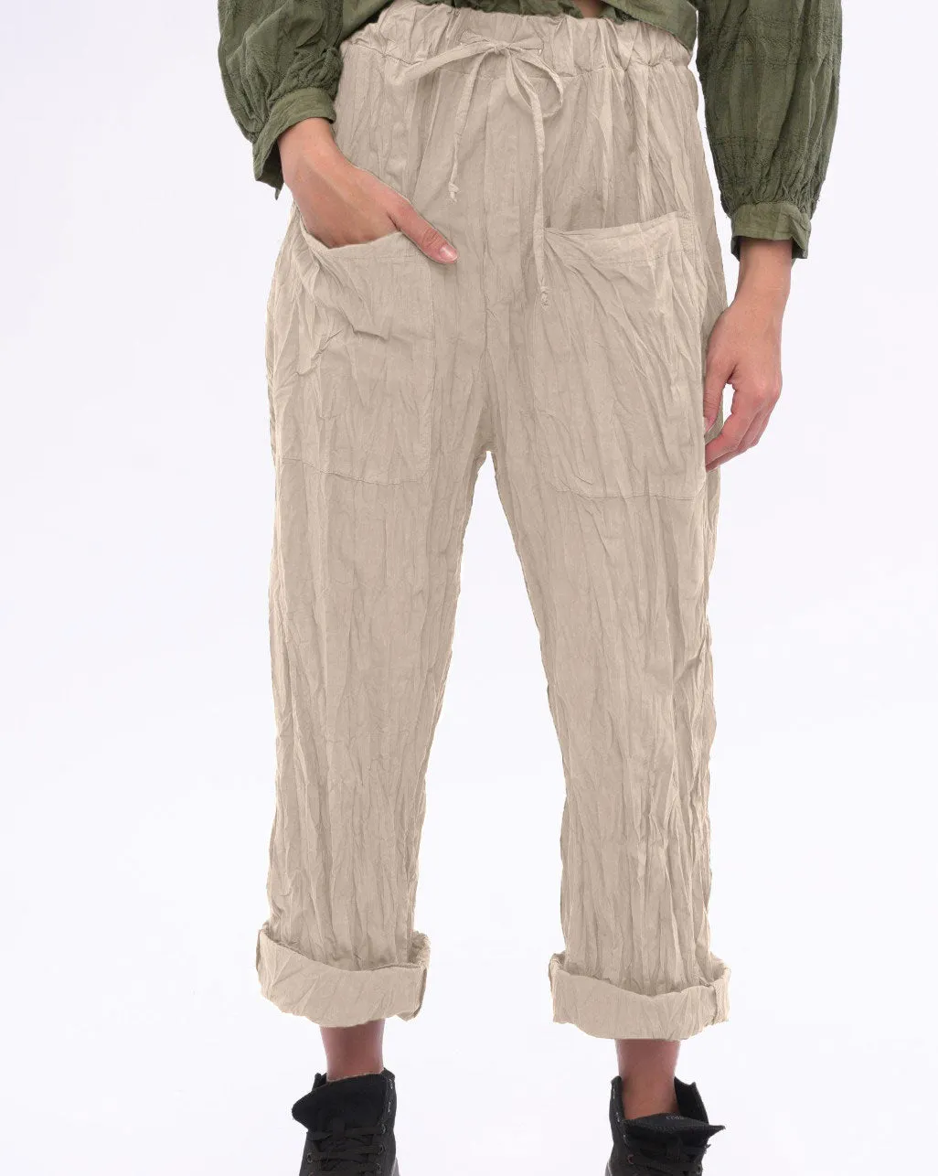 Pocketed Pleated Crinkled Pants