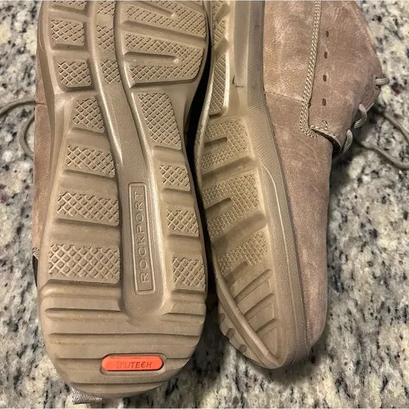 Rockport Tan TruTech Boots SIZE 10 $40 Lightweight Shock Absorbing New