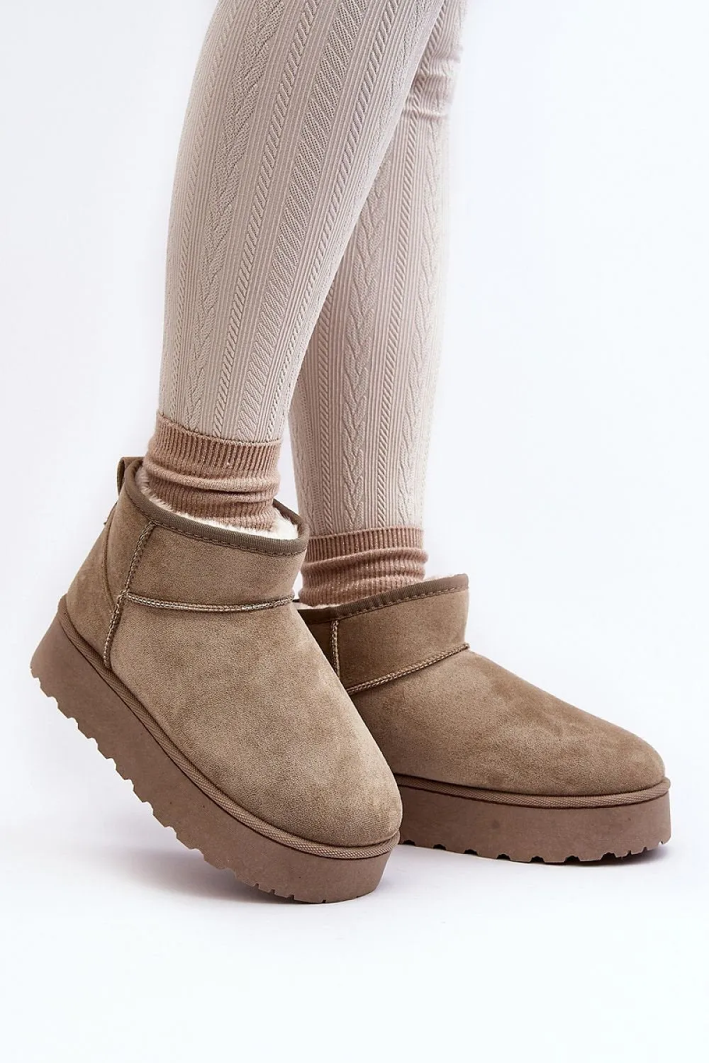 Snow boots