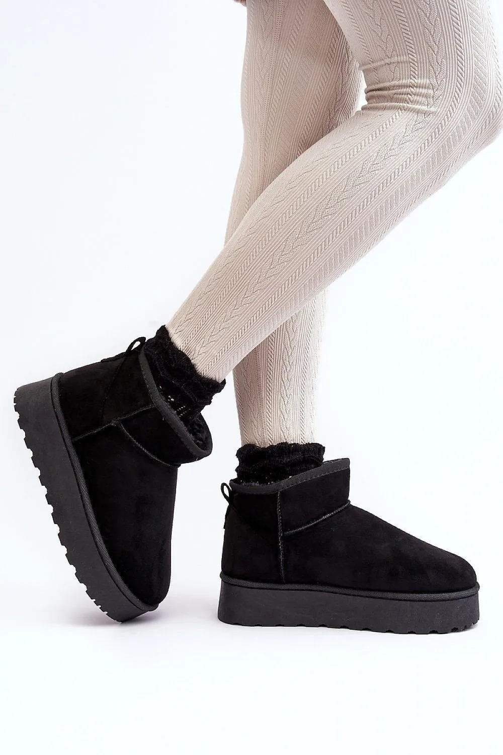 Snow boots