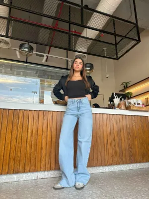 Wide Leg - Light Acid Blue Wash Jeans.