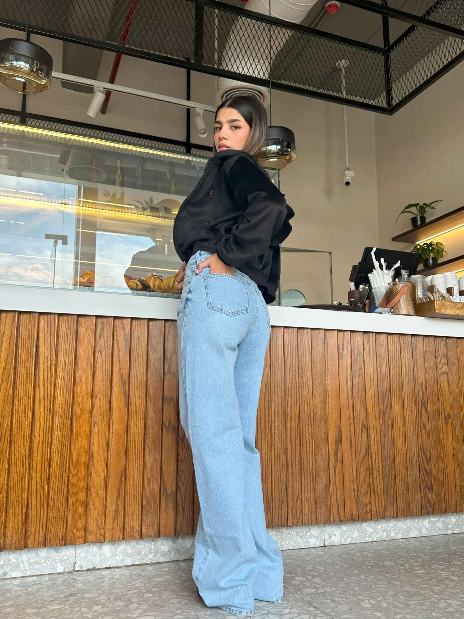 Wide Leg - Light Acid Blue Wash Jeans.