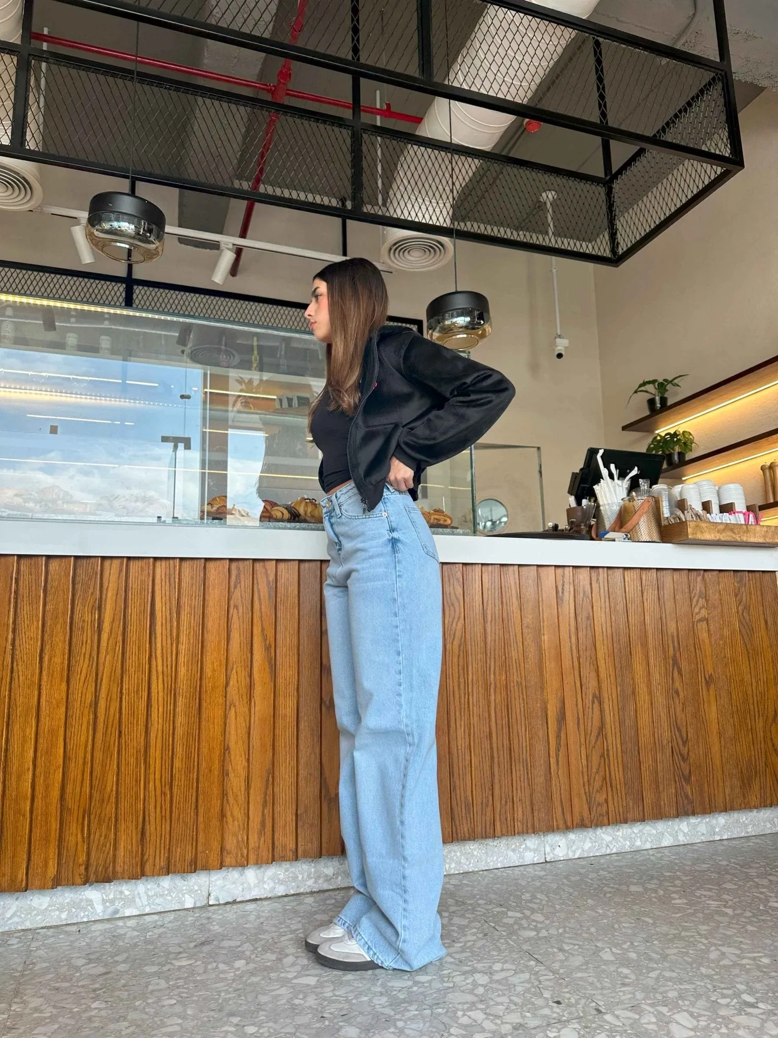 Wide Leg - Light Acid Blue Wash Jeans.