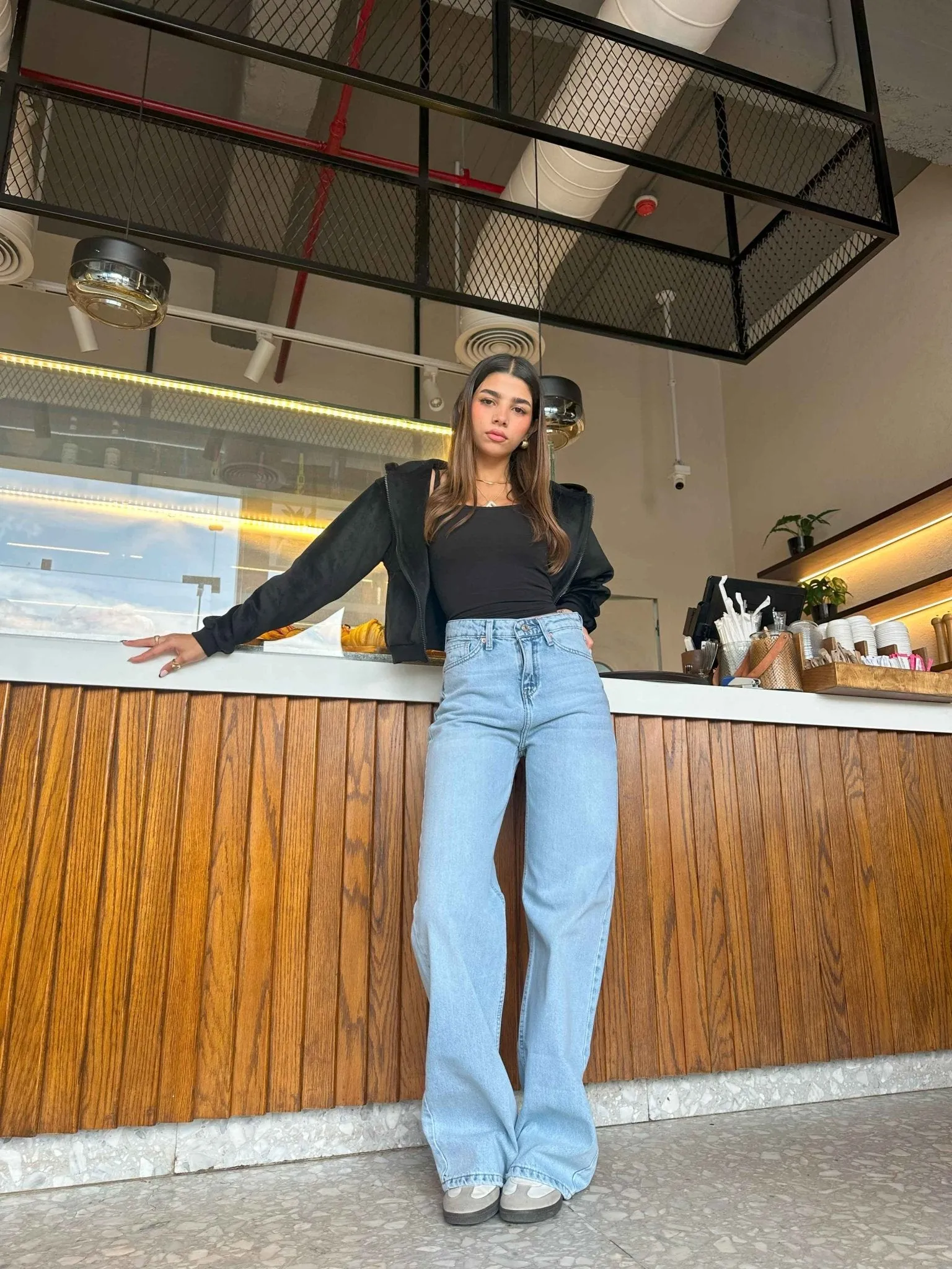 Wide Leg - Light Acid Blue Wash Jeans.